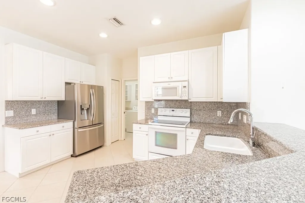 10615 Camarelle Circle Fort Myers FL 33913