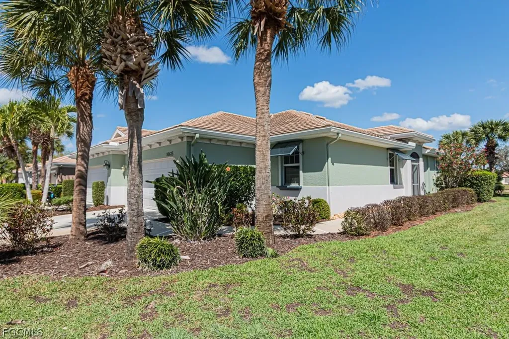 10615 Camarelle Circle Fort Myers FL 33913