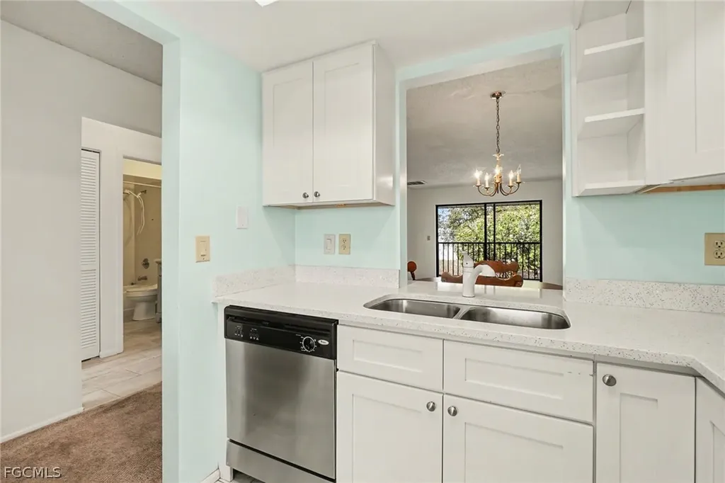 423 Cape Coral Parkway W Cape Coral FL 33914