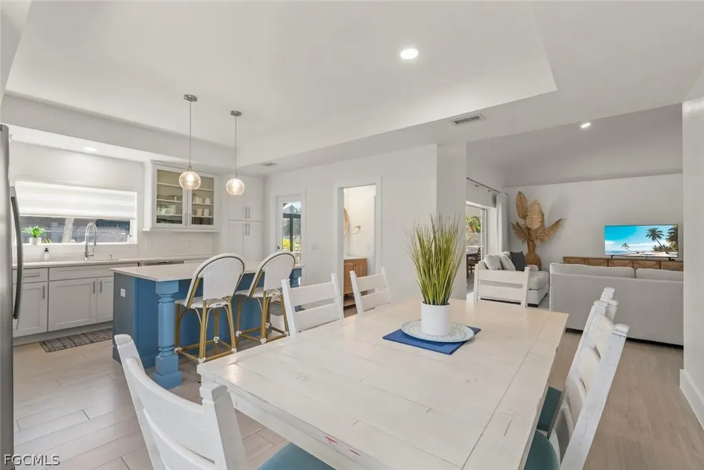 3708 Agate Court Sanibel FL 33957
