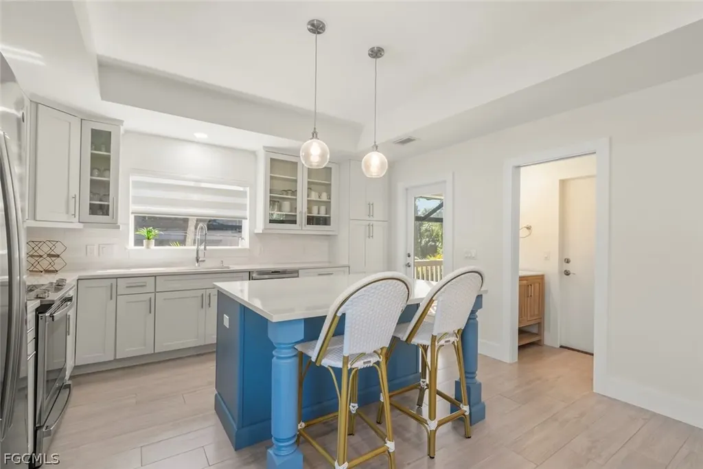 3708 Agate Court Sanibel FL 33957