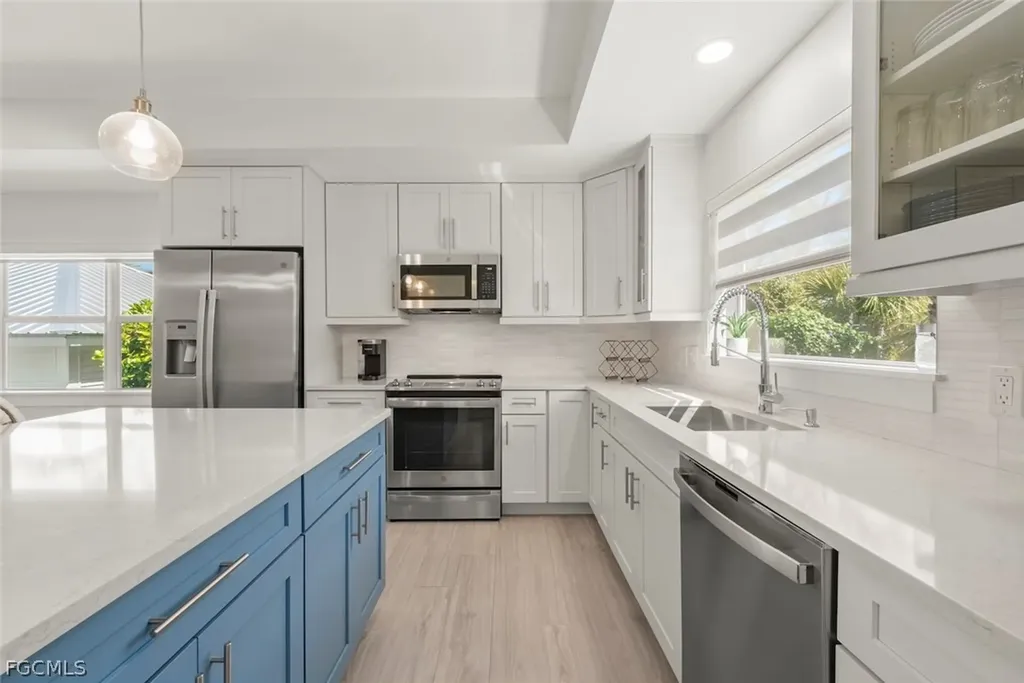 3708 Agate Court Sanibel FL 33957