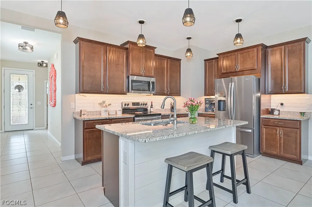 15007 Ligustrum Lane Alva FL 33920