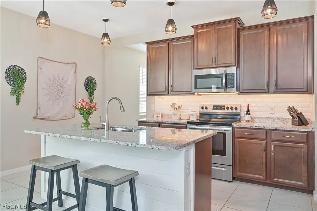 15007 Ligustrum Lane Alva FL 33920