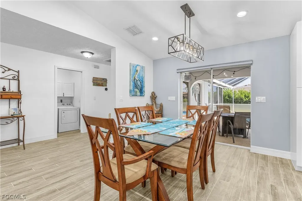 428 SW 37th Street Cape Coral FL 33914