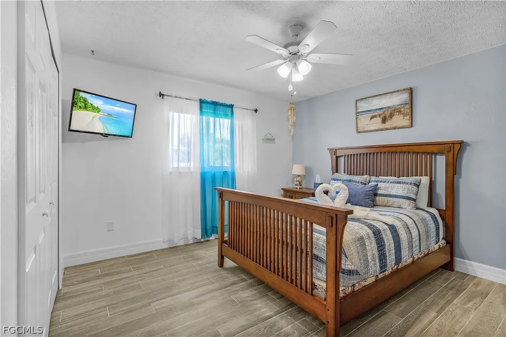 428 SW 37th Street Cape Coral FL 33914