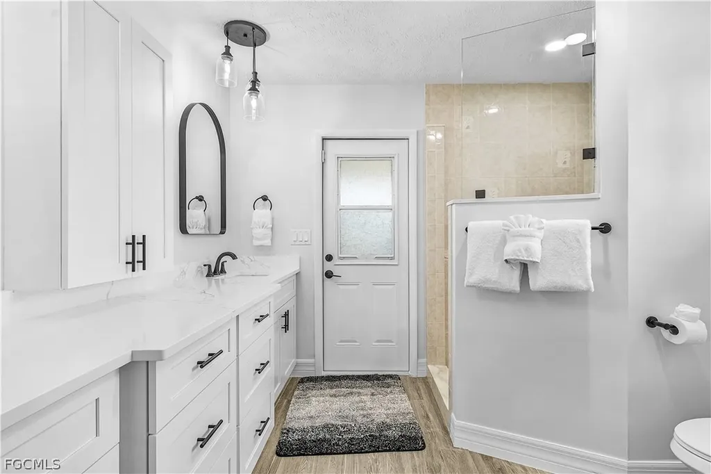 428 SW 37th Street Cape Coral FL 33914