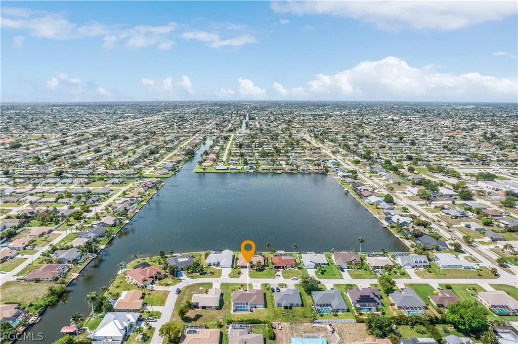 428 SW 37th Street Cape Coral FL 33914