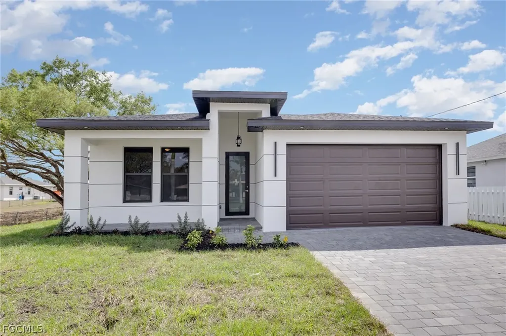 4117 12th Street SW Lehigh Acres FL 33976
