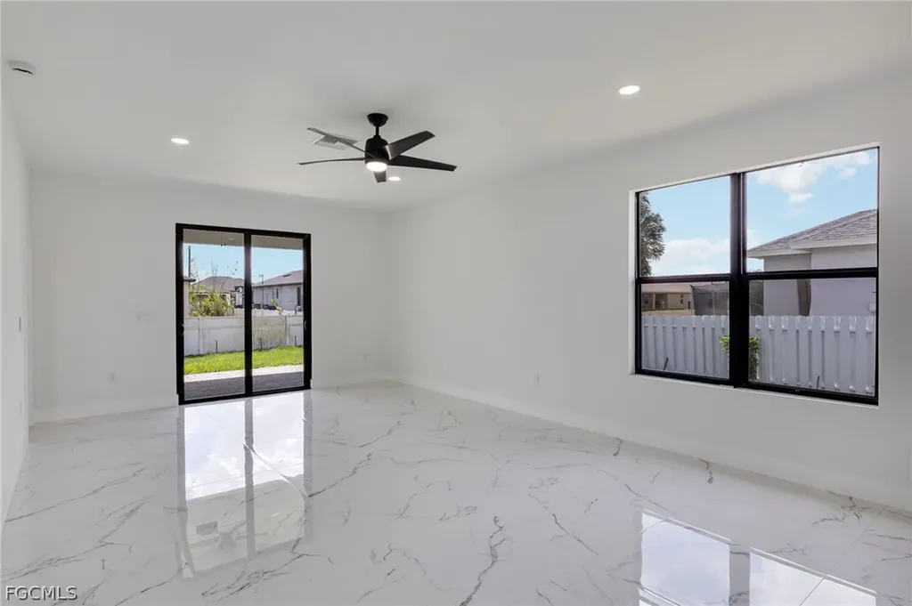4117 12th Street SW Lehigh Acres FL 33976