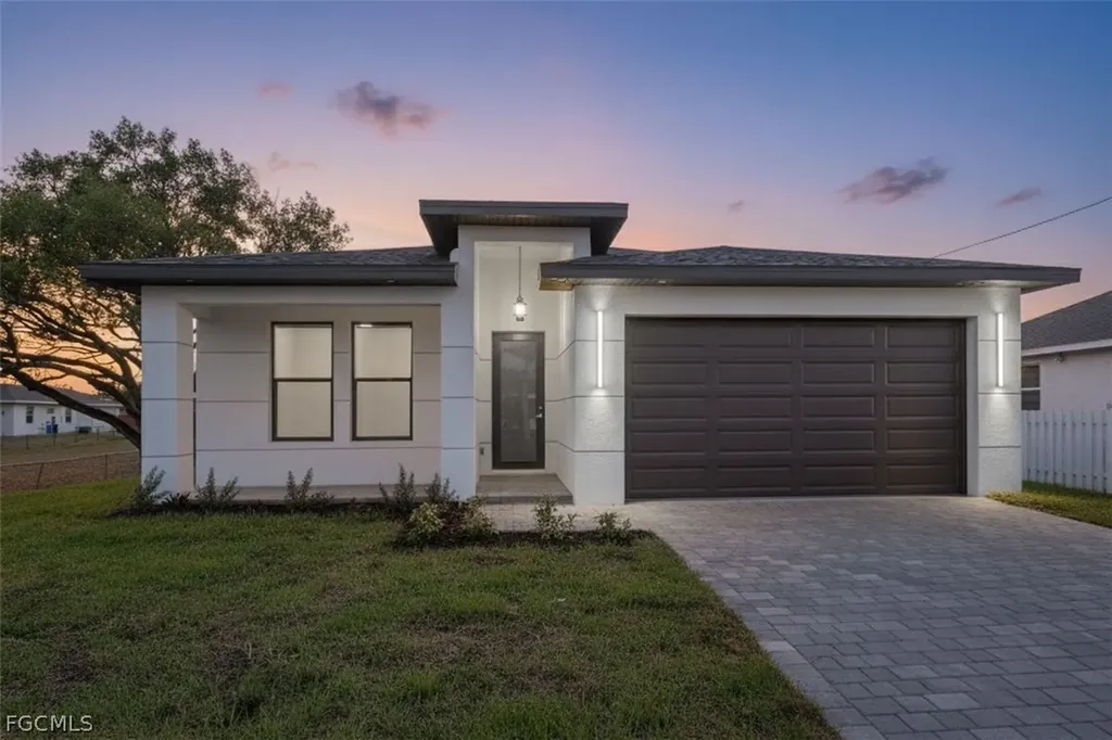 4117 12th Street SW Lehigh Acres FL 33976