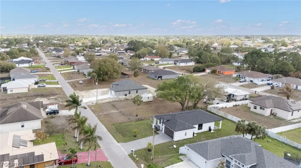 4117 12th Street SW Lehigh Acres FL 33976