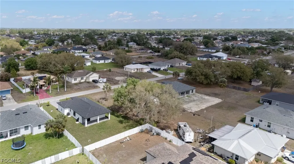 4117 12th Street SW Lehigh Acres FL 33976