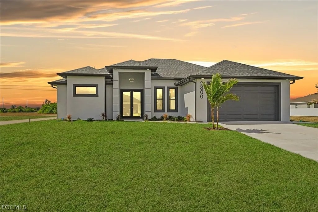 2800 NE 4th Place Cape Coral FL 33909