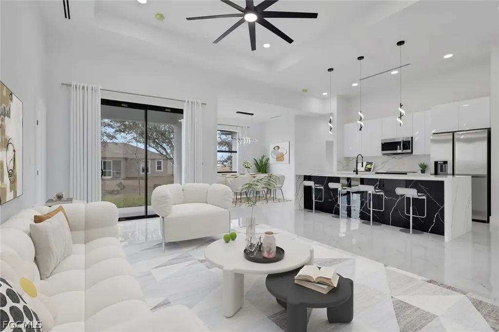 2800 NE 4th Place Cape Coral FL 33909