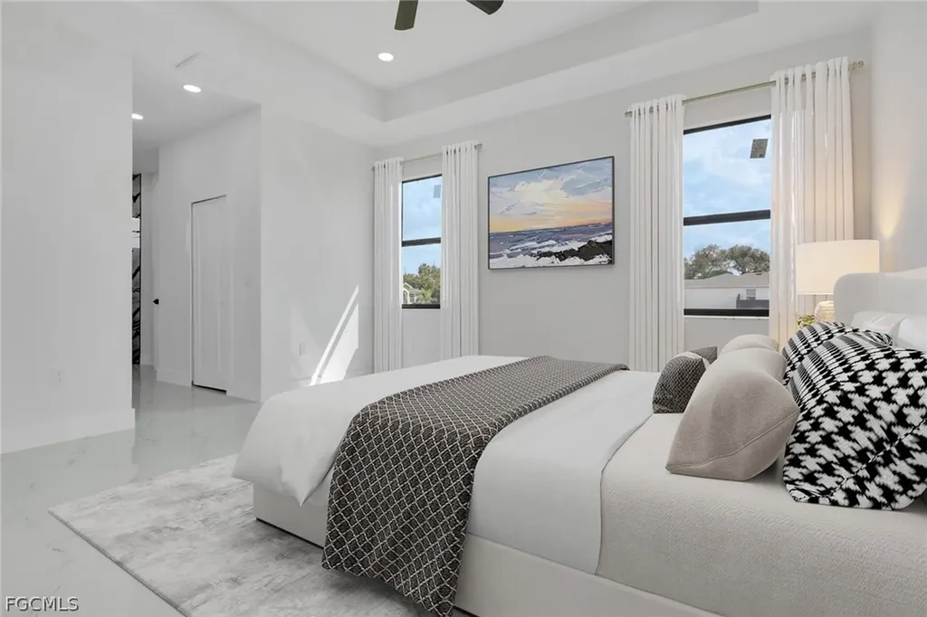 2800 NE 4th Place Cape Coral FL 33909