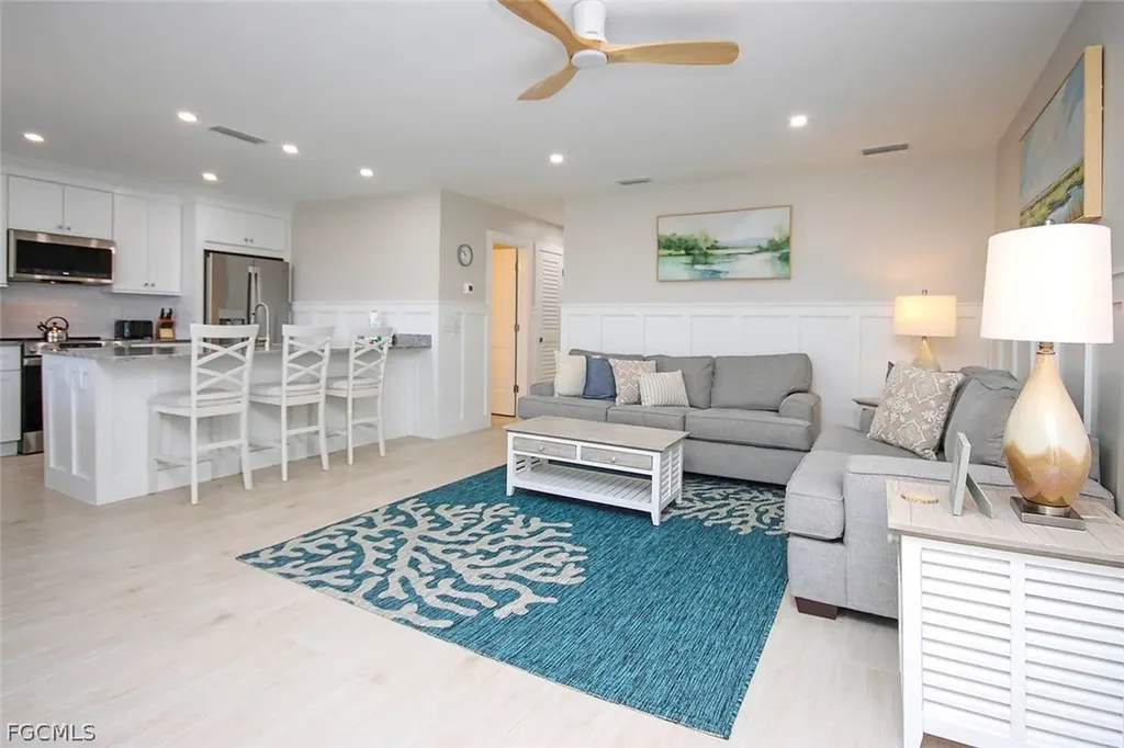 827 E Gulf Drive Sanibel FL 33957