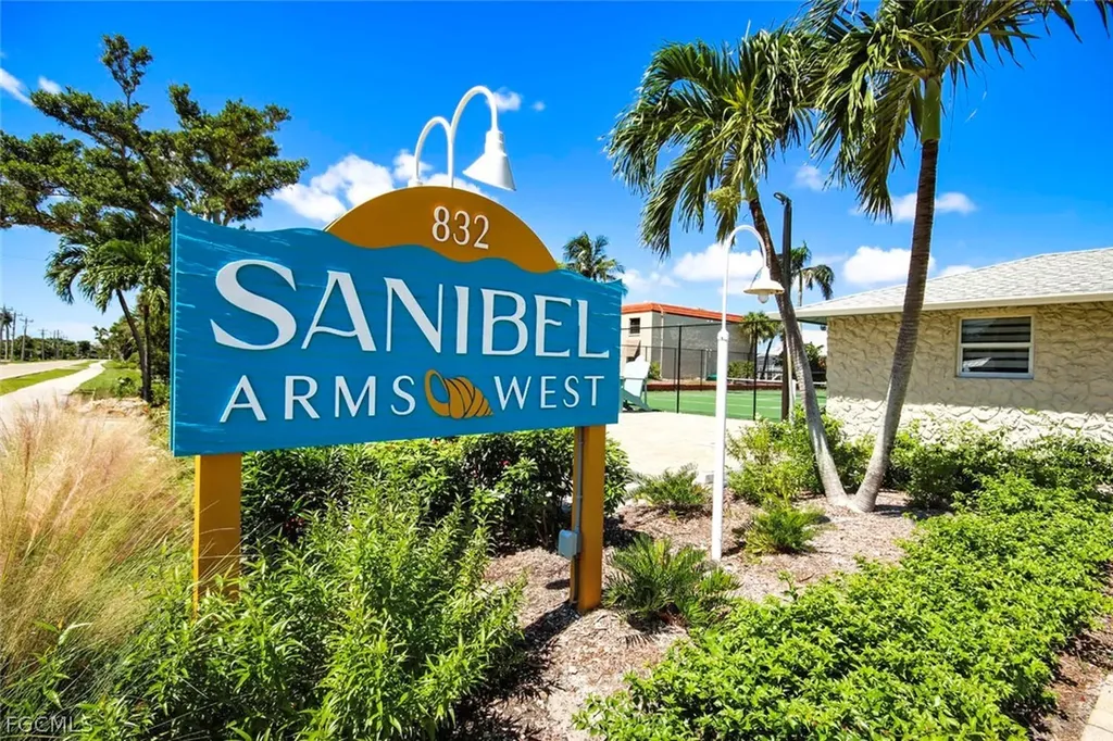 827 E Gulf Drive Sanibel FL 33957