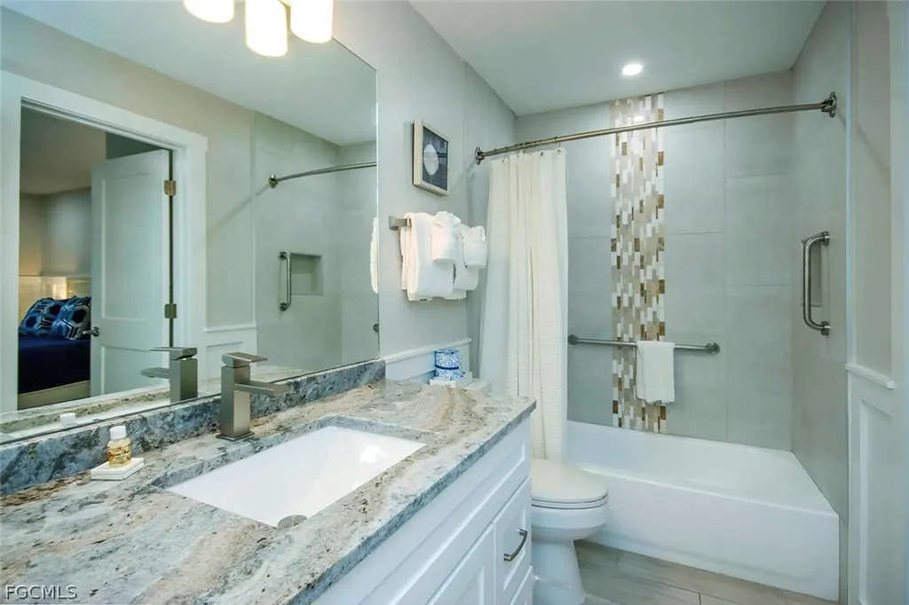 827 E Gulf Drive Sanibel FL 33957