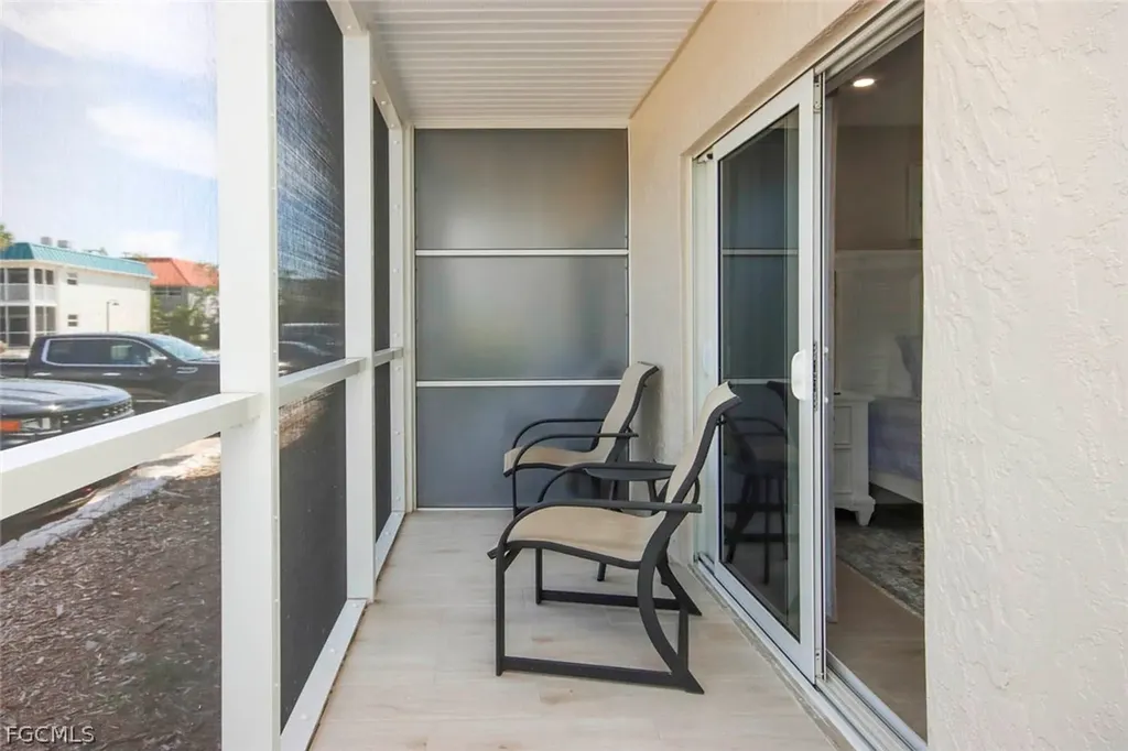 827 E Gulf Drive Sanibel FL 33957