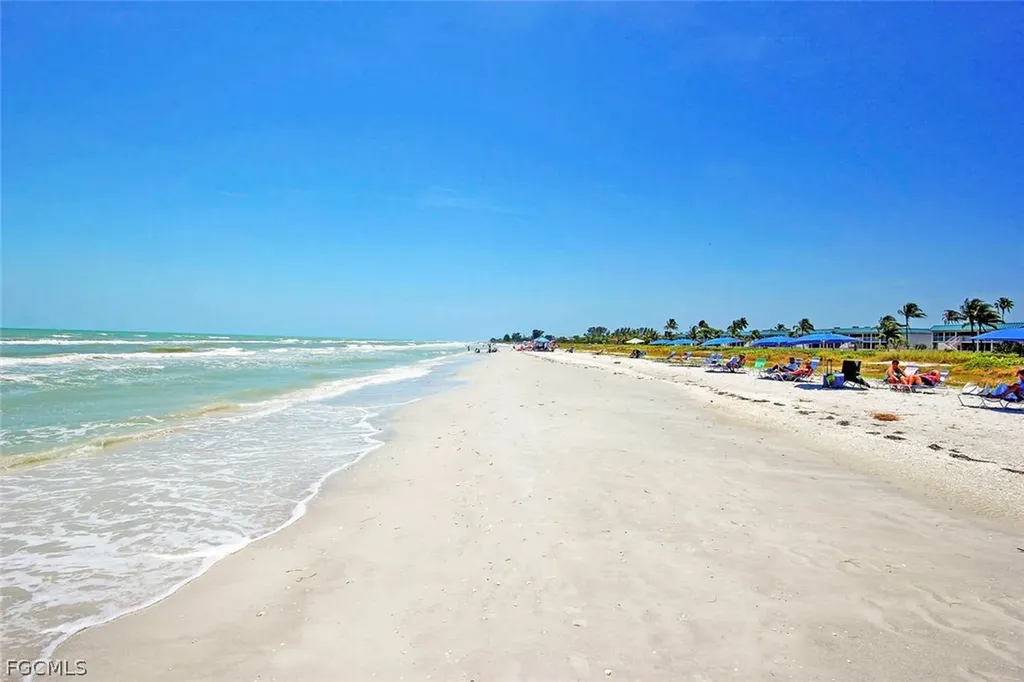 827 E Gulf Drive Sanibel FL 33957