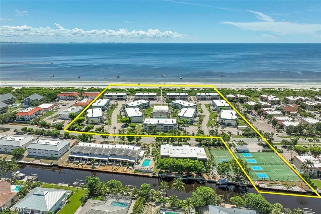 827 E Gulf Drive Sanibel FL 33957