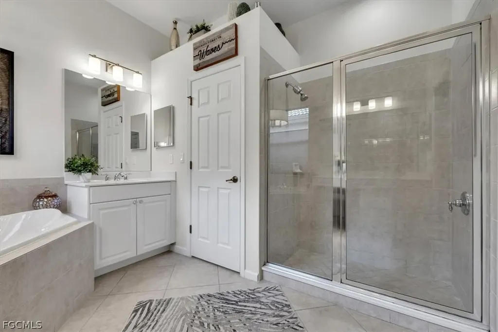 3750 Lakeview Isle Court Fort Myers FL 33905