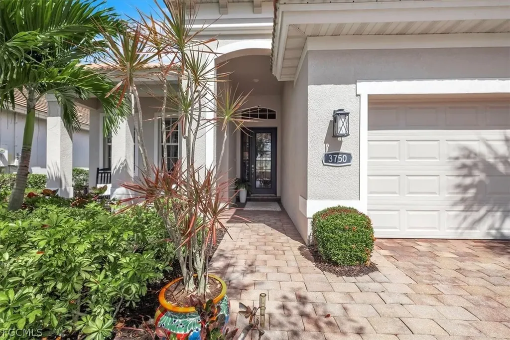 3750 Lakeview Isle Court Fort Myers FL 33905