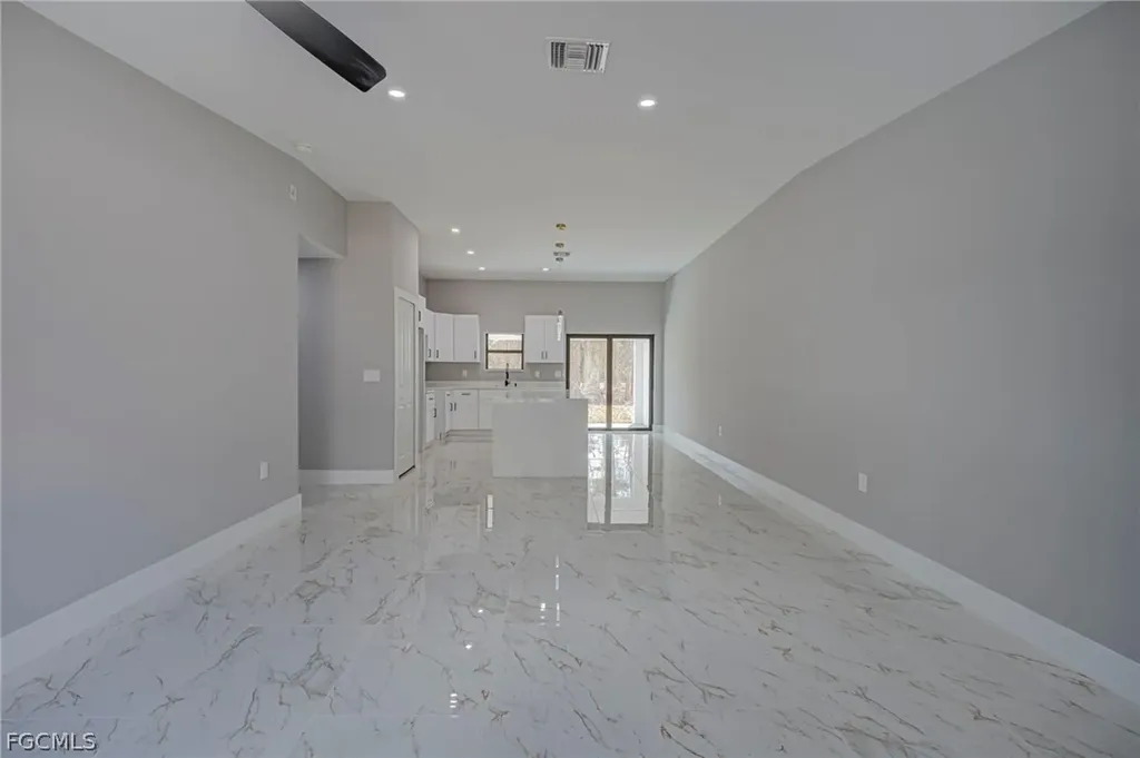 546/548 Nimitz Boulevard Lehigh Acres FL 33974