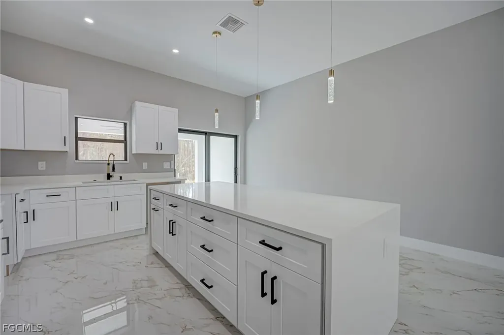 546/548 Nimitz Boulevard Lehigh Acres FL 33974