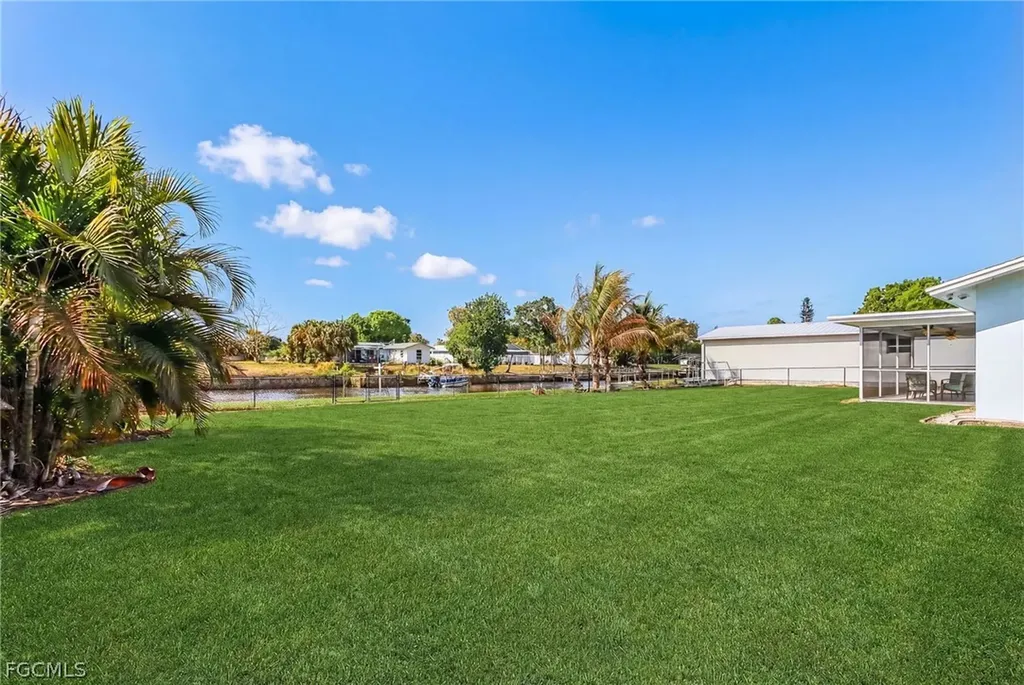 12513 River Road Fort Myers FL 33905