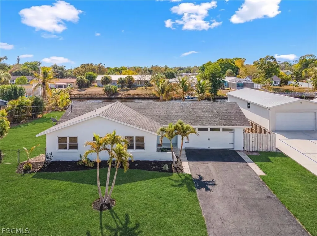 12513 River Road Fort Myers FL 33905