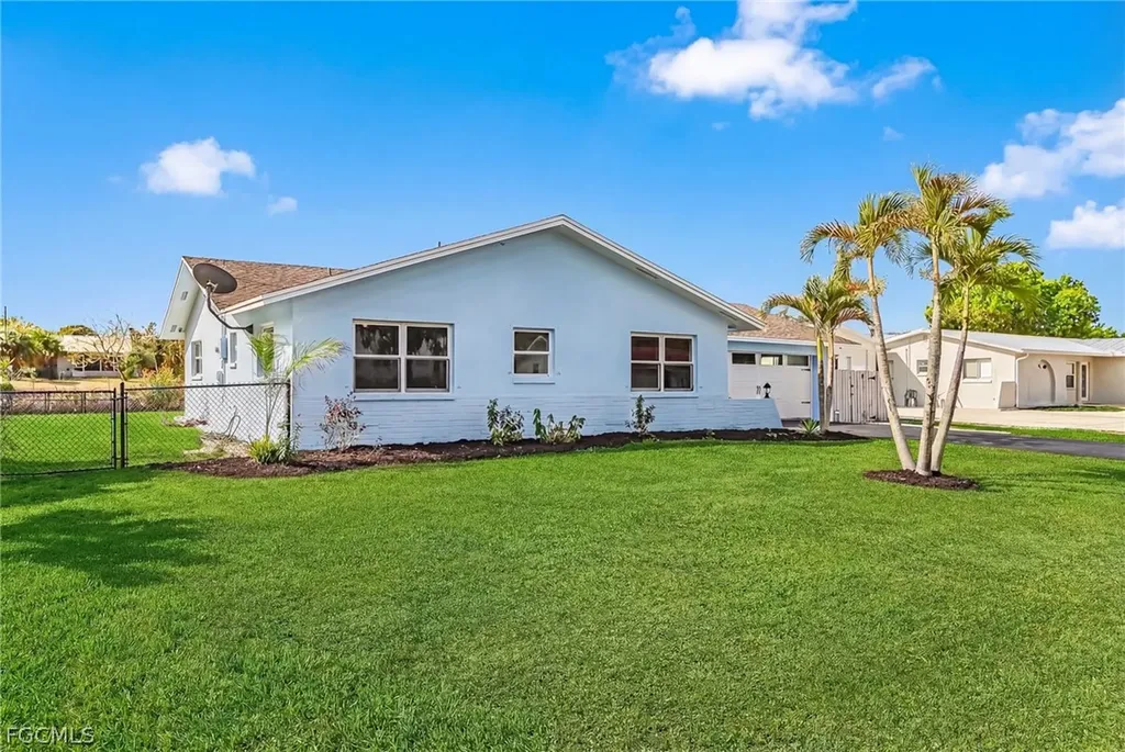 12513 River Road Fort Myers FL 33905