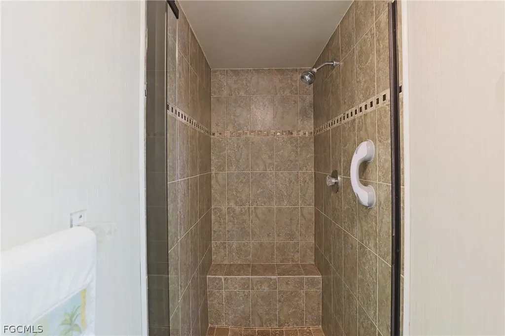 4711 Santa Barbara Boulevard Cape Coral FL 33914