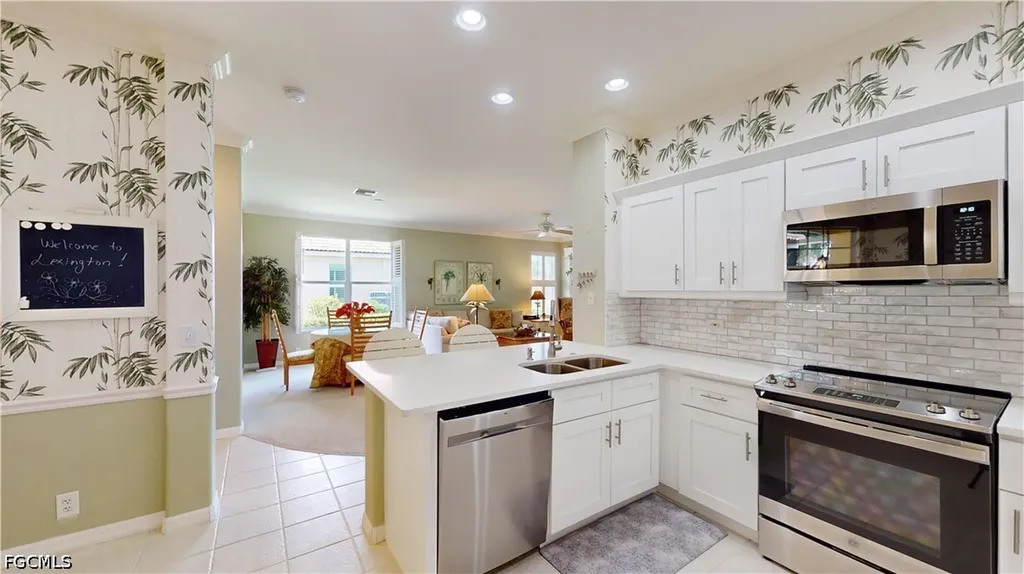 8840 Middlebrook Drive Fort Myers FL 33908