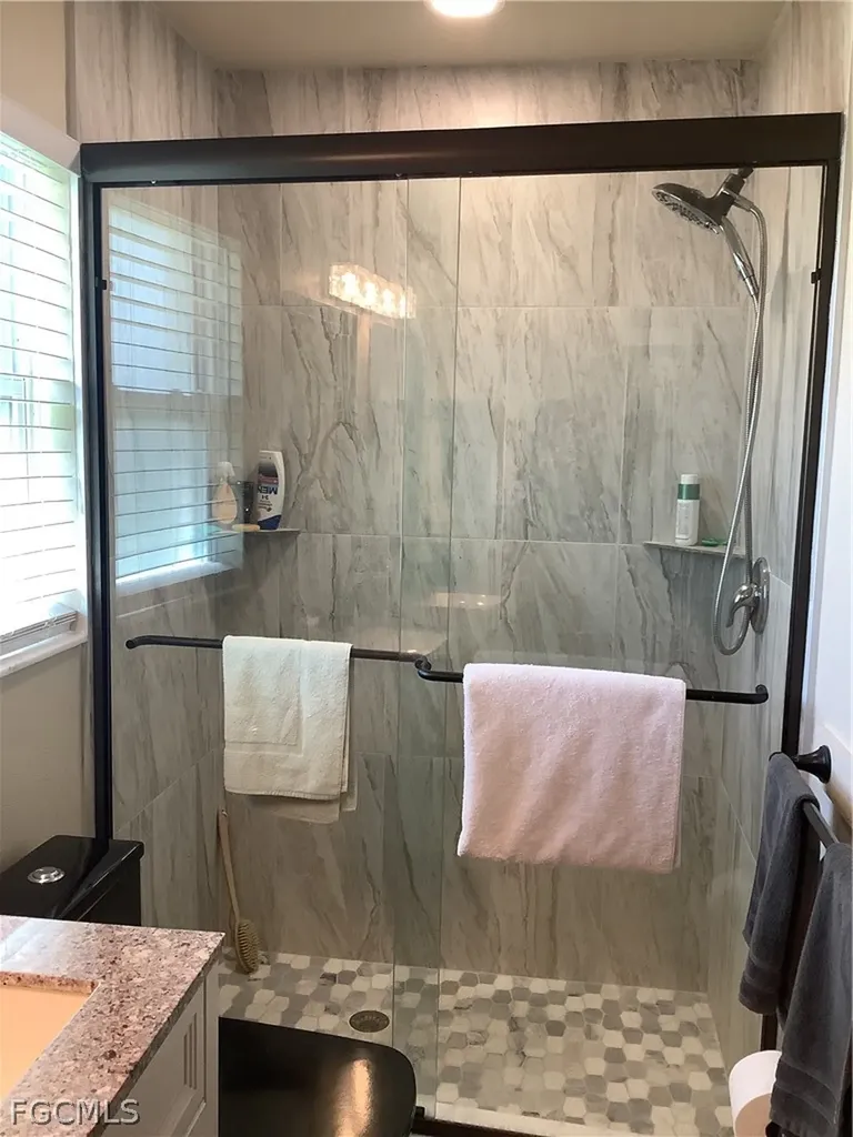 107 SE 39th Street Cape Coral FL 33904