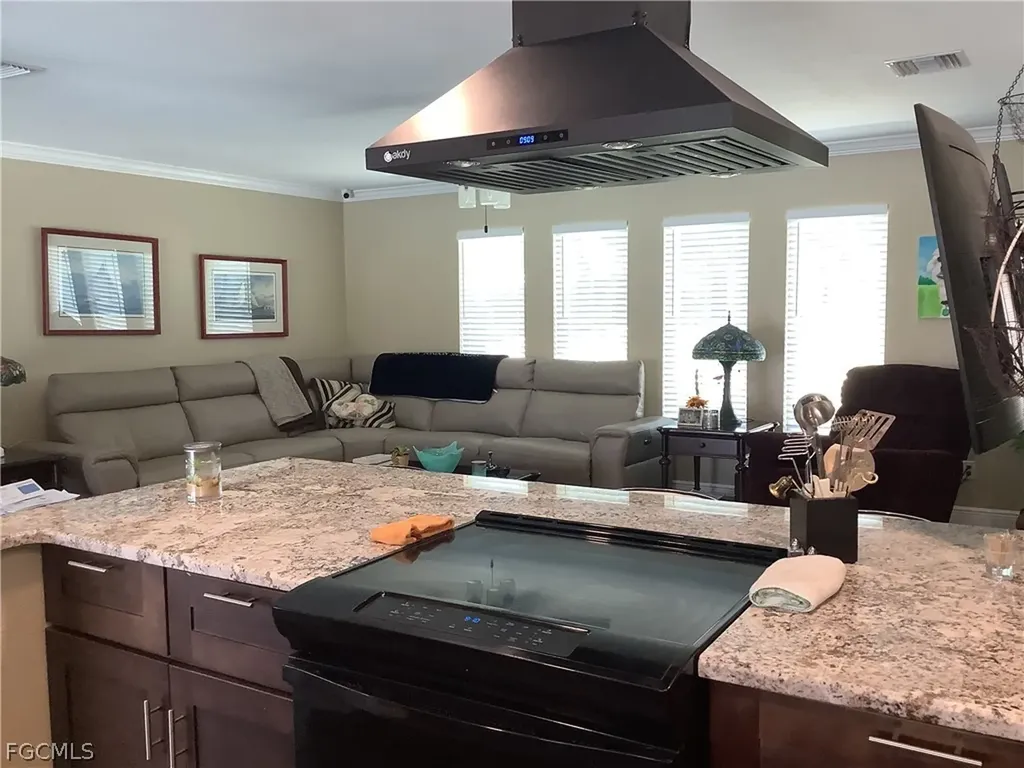 107 SE 39th Street Cape Coral FL 33904