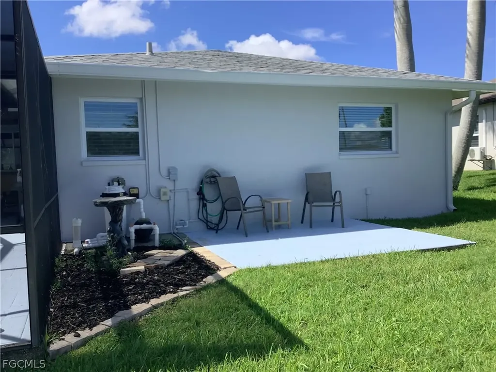 107 SE 39th Street Cape Coral FL 33904