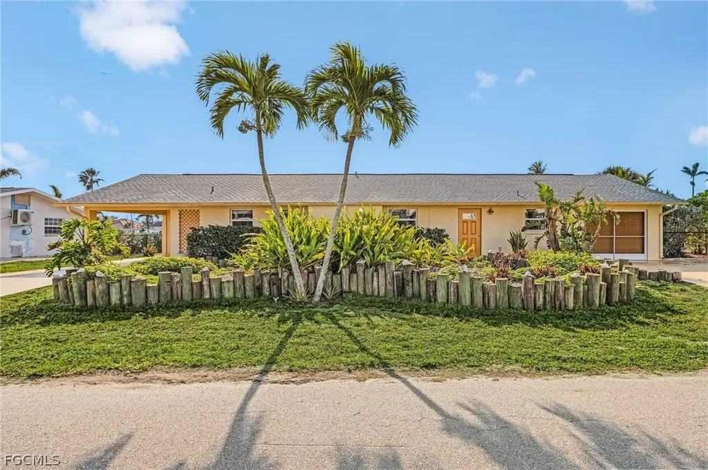 2859 Cheryl Street Matlacha FL 33993