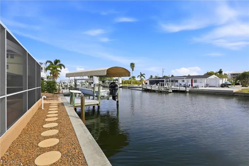 2859 Cheryl Street Matlacha FL 33993