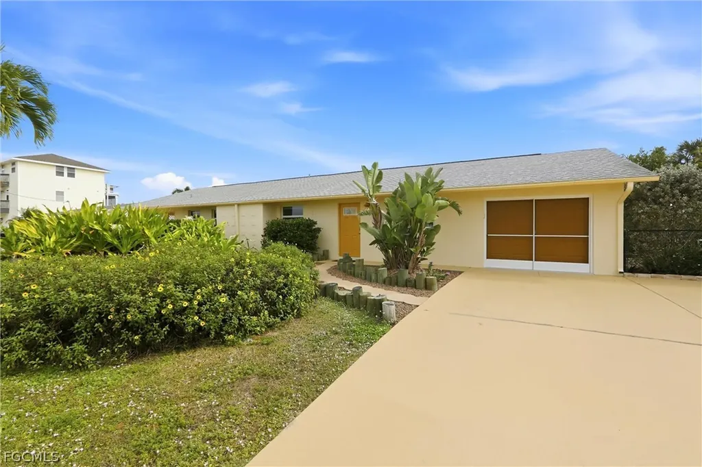 2859 Cheryl Street Matlacha FL 33993