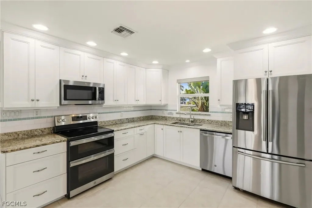 2859 Cheryl Street Matlacha FL 33993