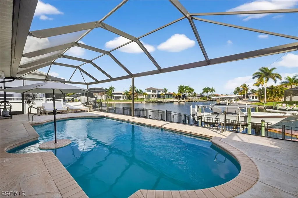 5305 SW 23rd Avenue Cape Coral FL 33914