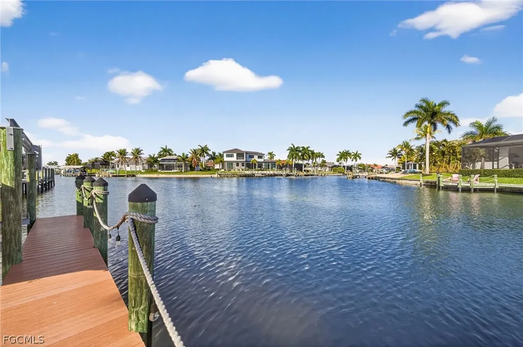 5305 SW 23rd Avenue Cape Coral FL 33914