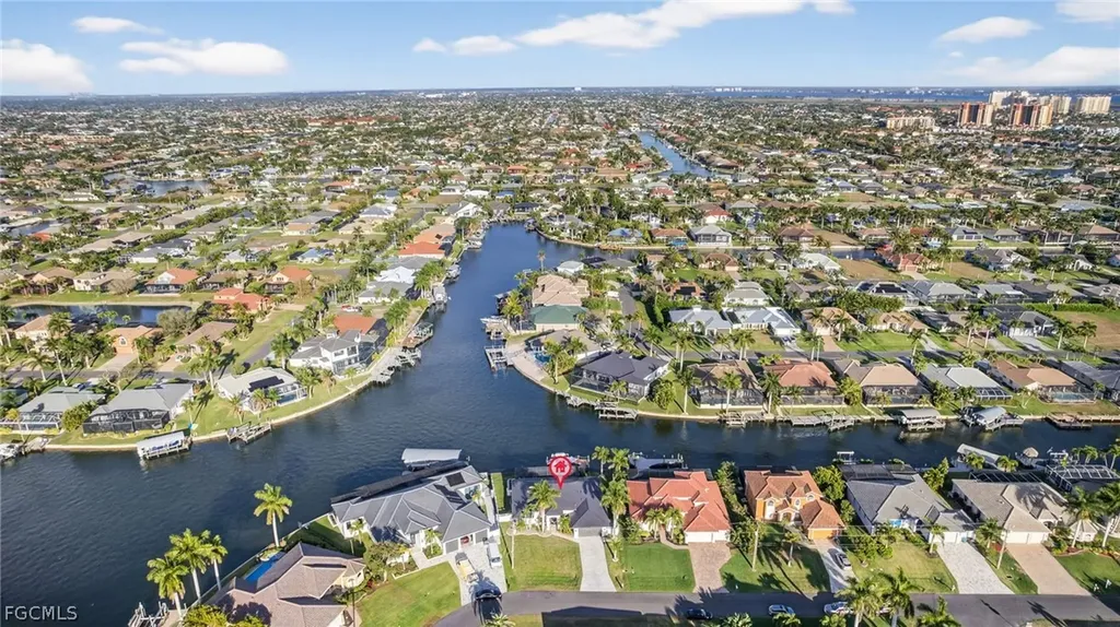 5305 SW 23rd Avenue Cape Coral FL 33914