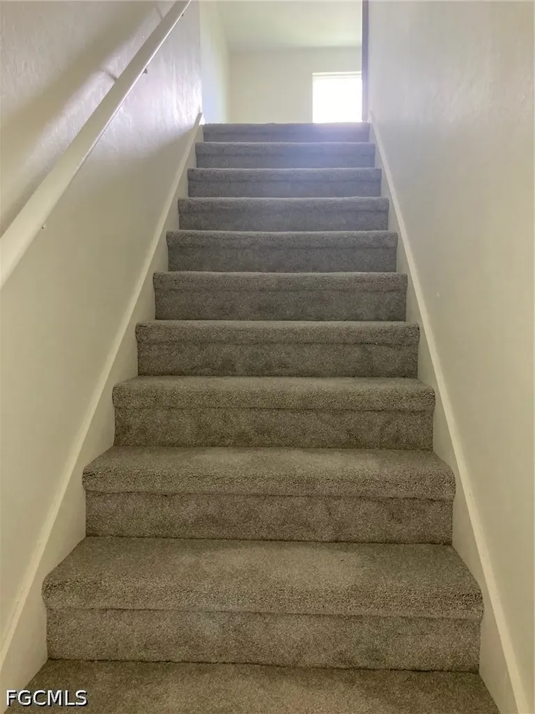 2922 NW 8th Place Cape Coral FL 33993