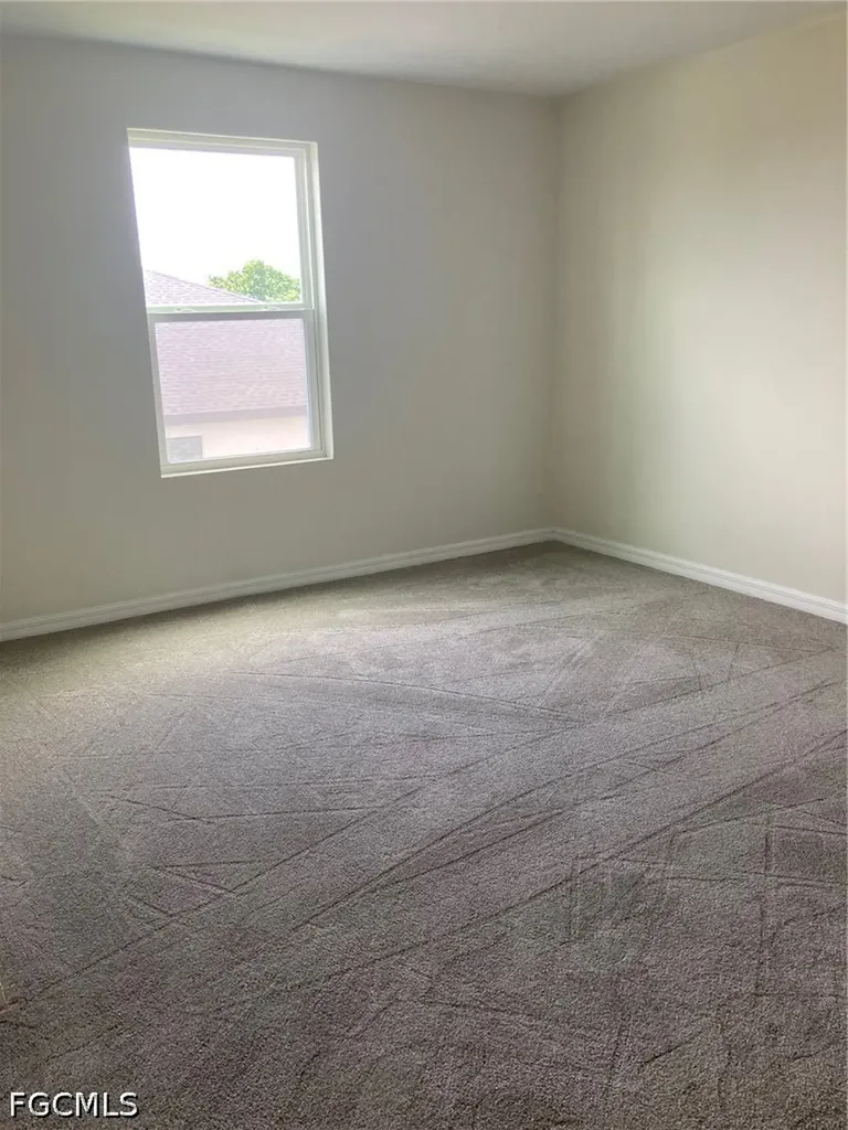 2922 NW 8th Place Cape Coral FL 33993
