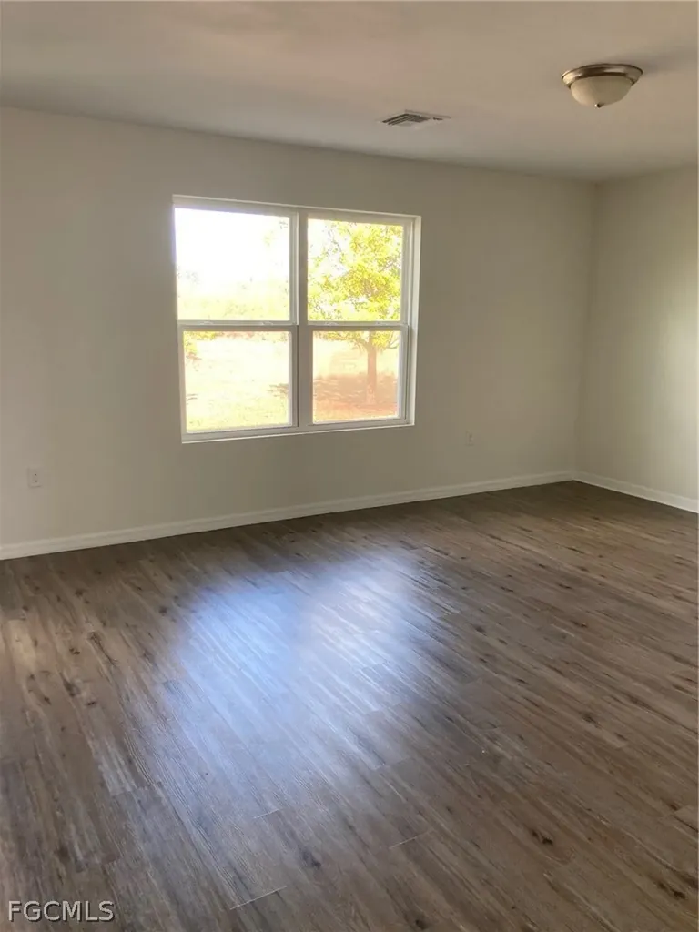 2922 NW 8th Place Cape Coral FL 33993