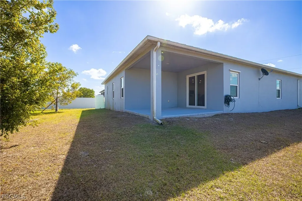2507 NW 3rd Terrace Cape Coral FL 33993