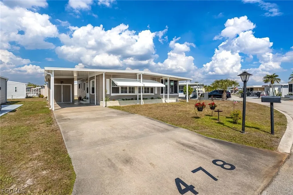 478 Nicklaus Boulevard North Fort Myers FL 33903